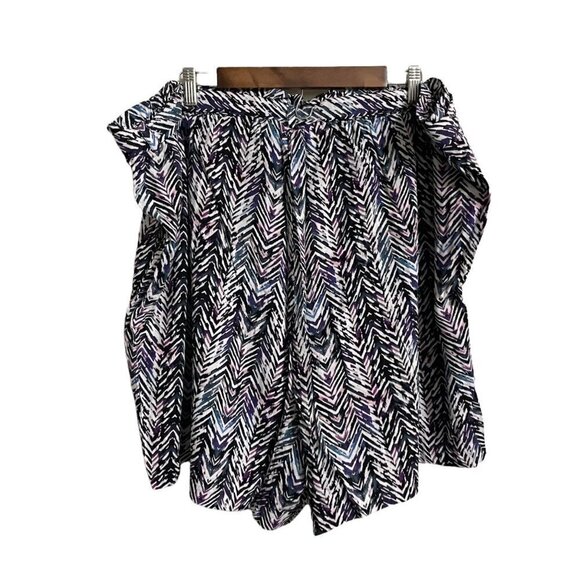 Torrid Womens NWT Challis Chevron Black & White High Rise Paperbag Shorts Sz 2X - Picture 9 of 9